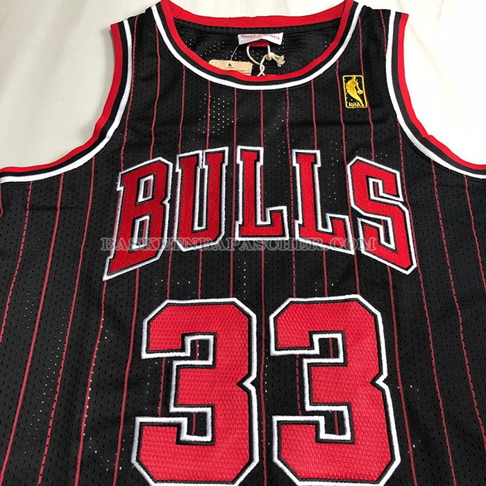 Maillot Chicago Bulls Scottie Pippen NO 33 Mitchell & Ness 1996-97 Noir